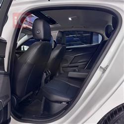 جاگوار XE